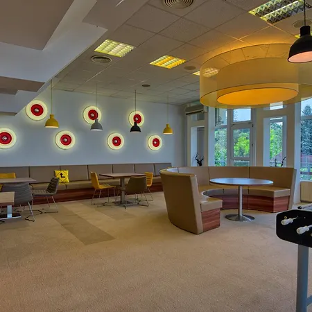 Világos Hotel 3*