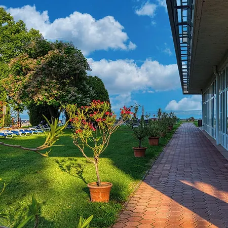 Vilagos Hotel 3*