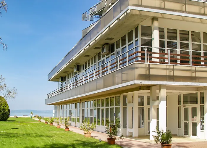 فندق Vilagos Balatonvilágos